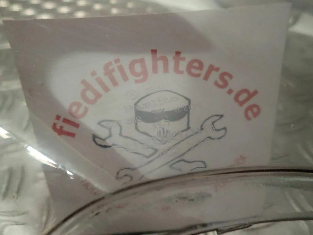 Windschild Verkleidungsscheibe Suzuki GSX1300R Hayabusa WVA1 EZ.02 41429km