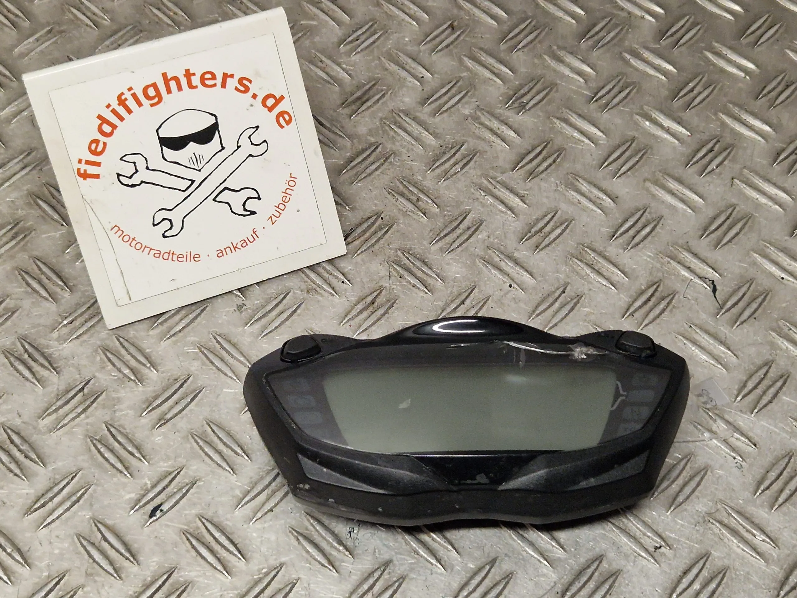 Tacho Tachometer Cockpit Instrumente Suzuki GSX-S 750 EZ.17 WC50 14371km 3410013K00