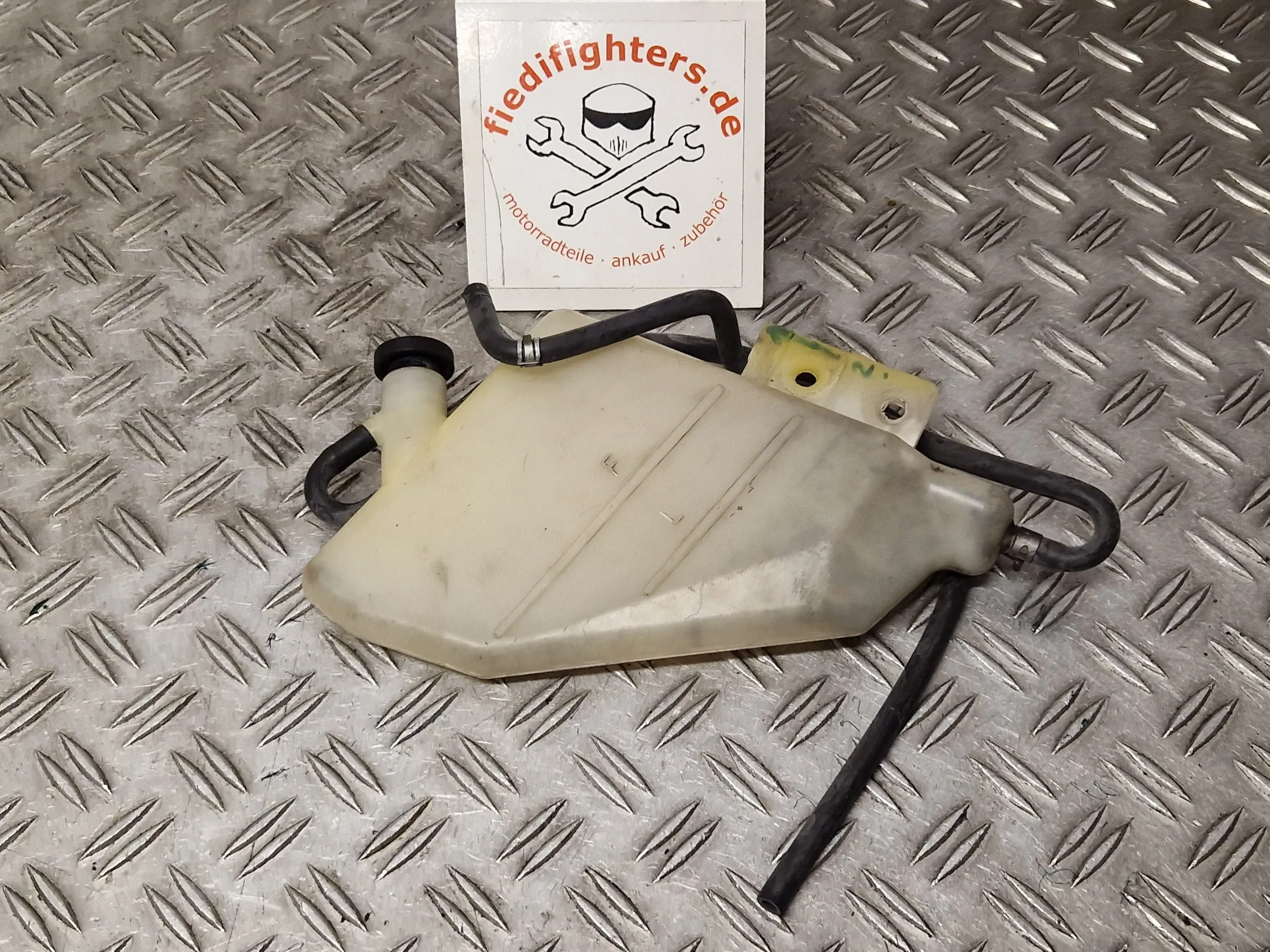 Kühlwasserausgleichsbehälter Kühler Suzuki GSX-R K6 WVB6 EZ.05 14416km 1791041G00