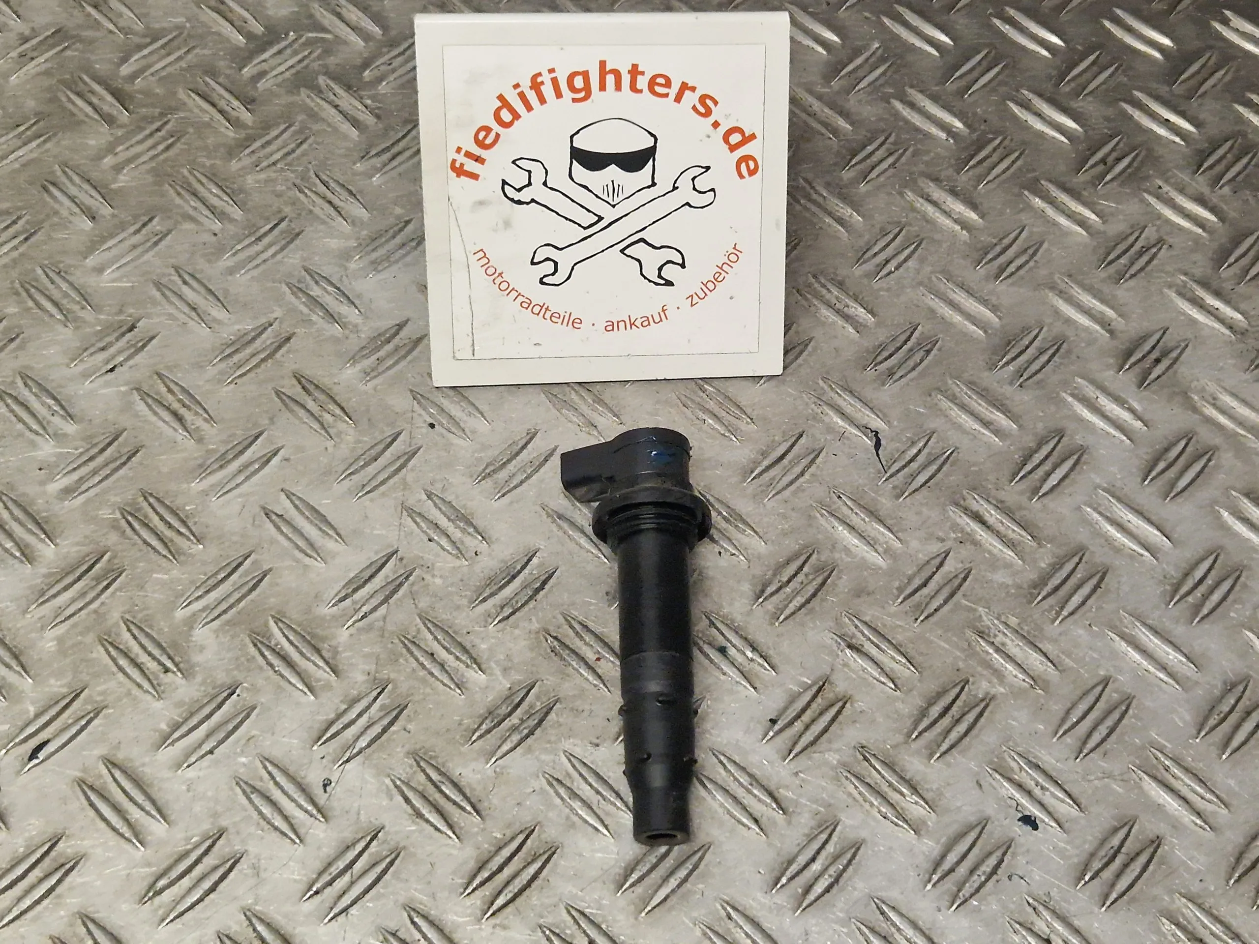 Zündspule Zündung Ignition Yamaha YZF-R1 RN12 BJ06 39915Km 5VY823100000