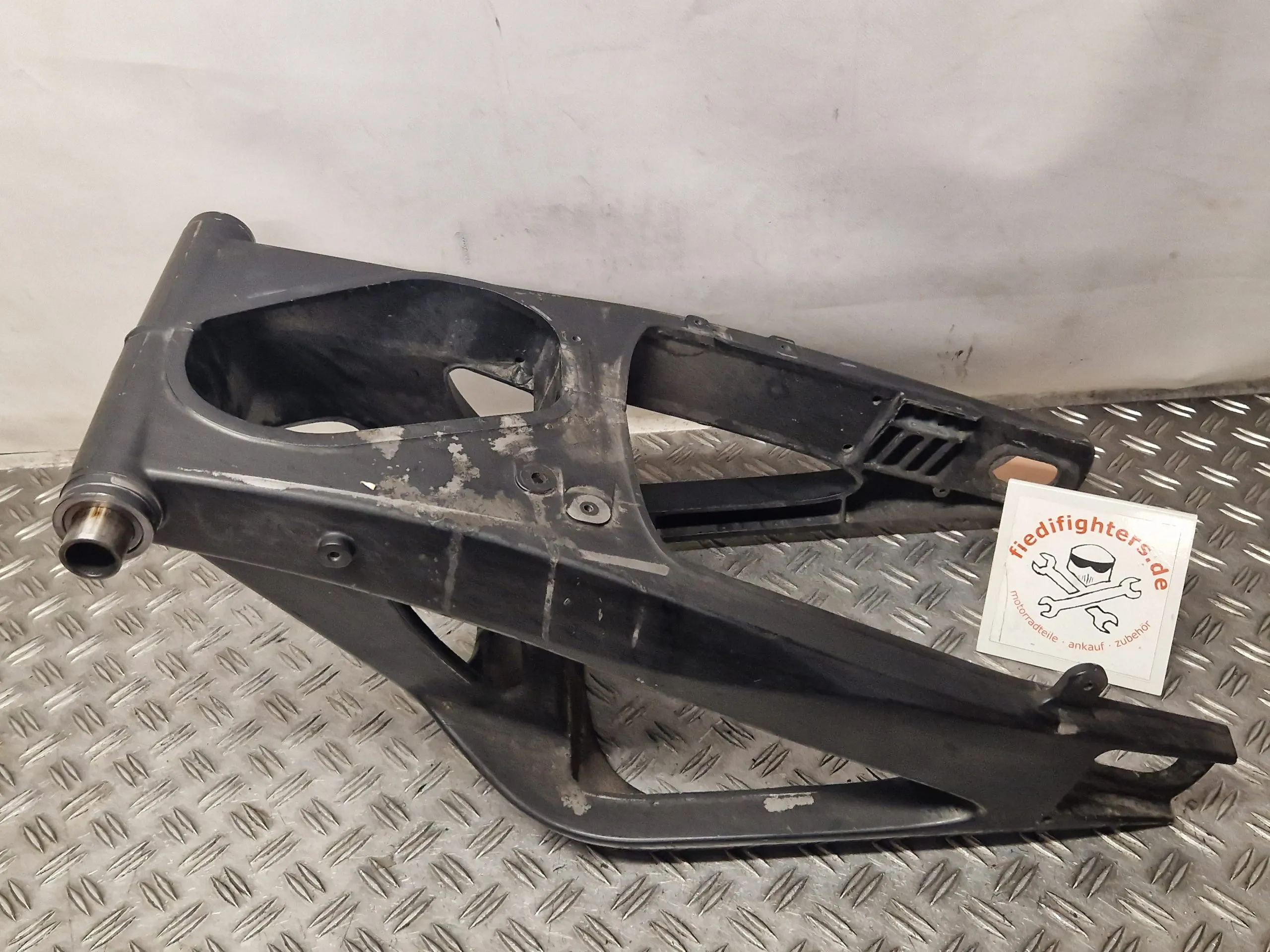 Schwinge Hinterradschwinge Schwingarm Yamaha YZF-R1 RN12 BJ.06 39915Km 5VY2211010P0