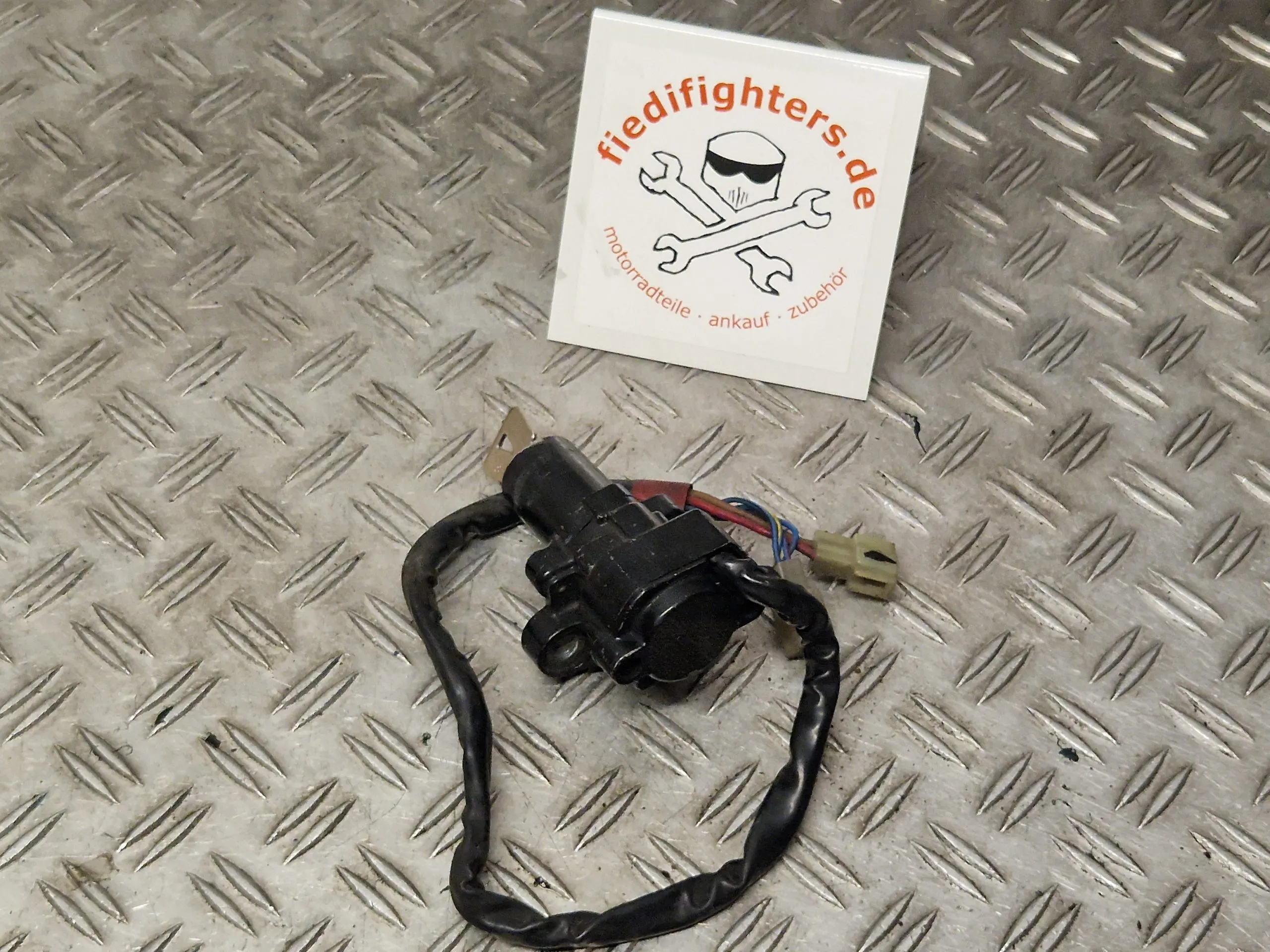 Zündschloss mit Shlüssel Yamaha YZF R1 RN01 Ez.99 14405Km 4XV825010000