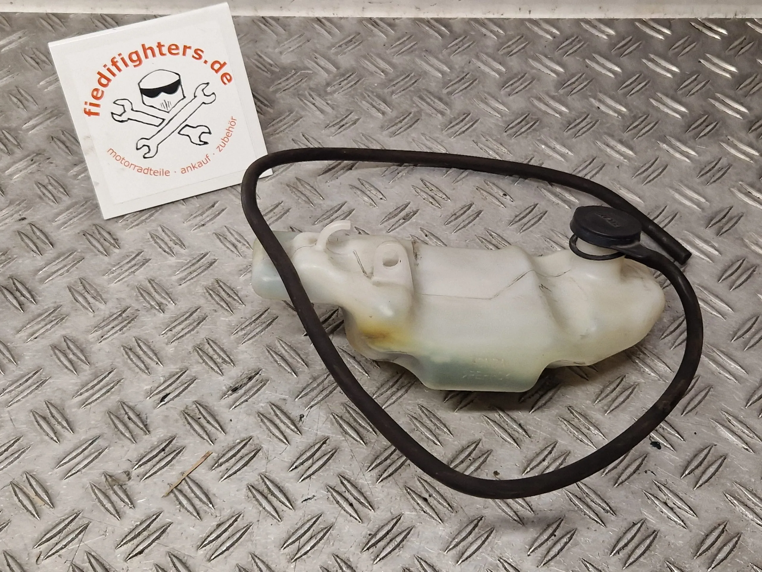 Kühlwasserausgleichsbehälter Honda Hornet 900 SC48 BJ.04 33292km 19101-MCZ-000