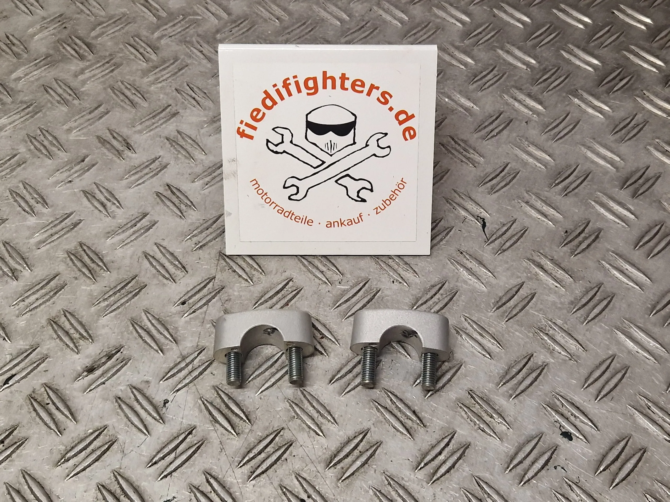 Lenkerhalterung Honda Hornet 900 SC48 BJ.04 33292km 53131-MCZ-000