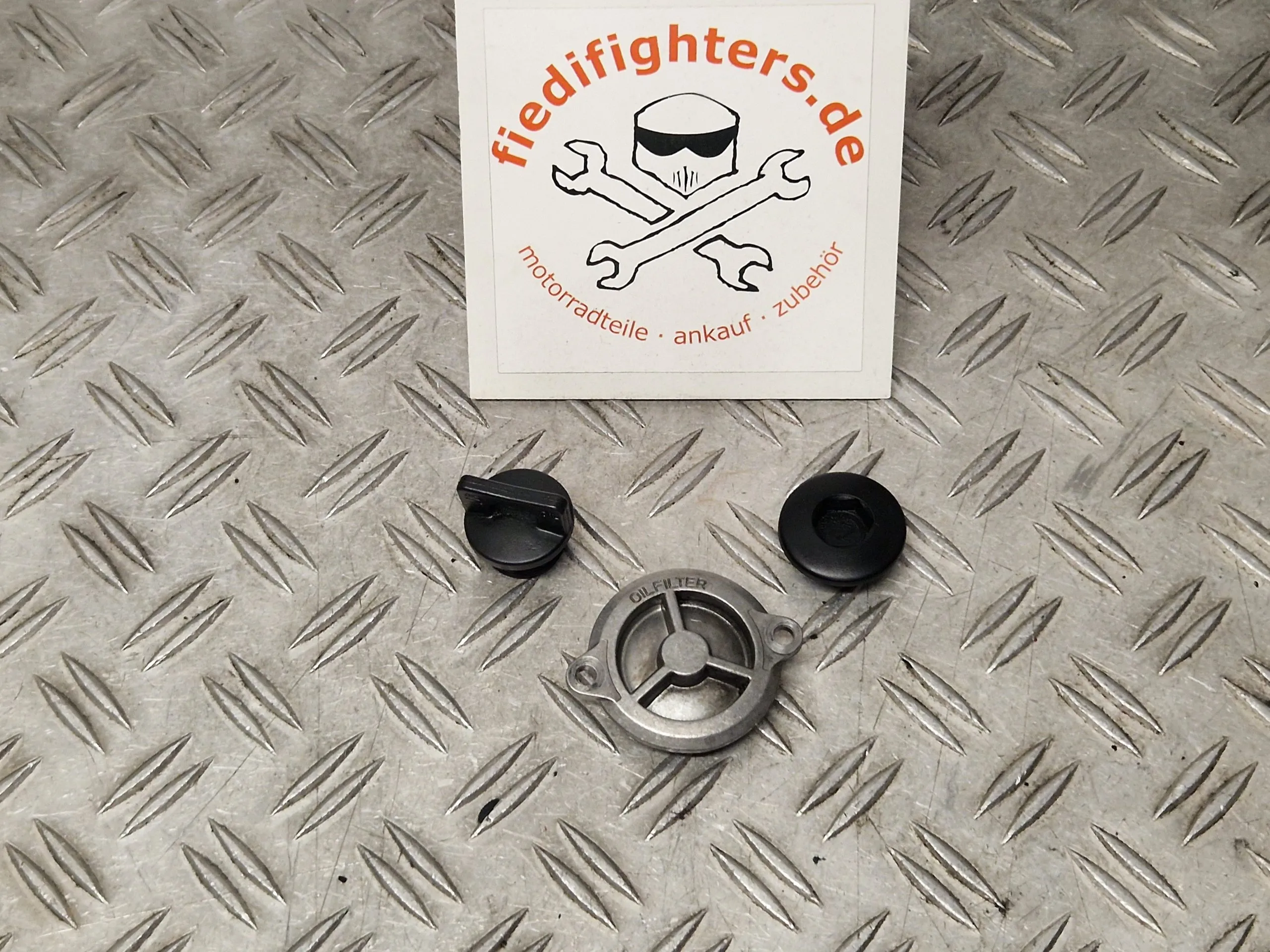 Öleinfüllstutzen Verschlussdeckel Deckel KTM 1290 Superduke R Ez.15 55410km