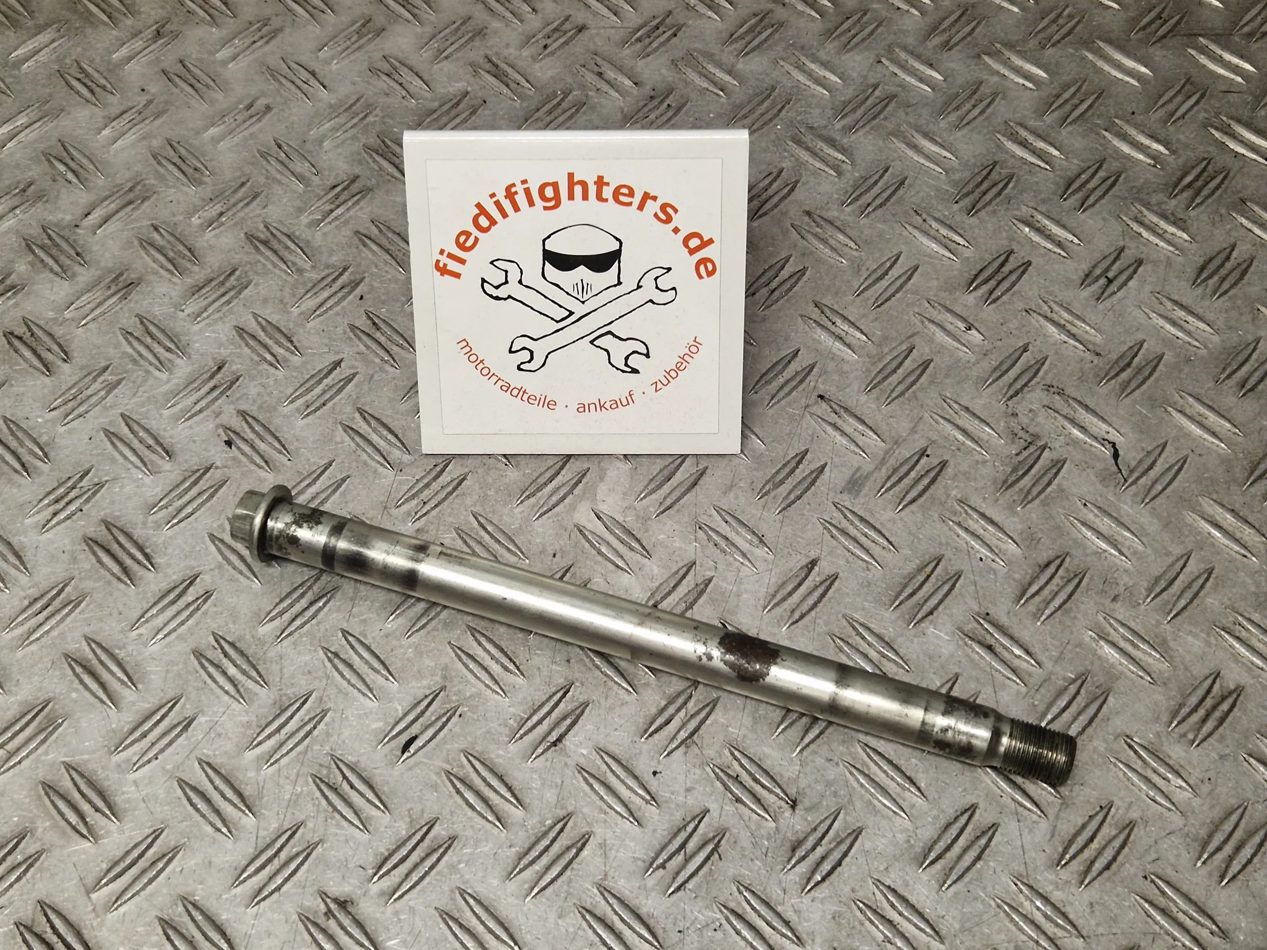 Schwingenachse Steckachse Ø20mm 300mm Suzuki Bandit 1200 GV75A EZ.99 49277km