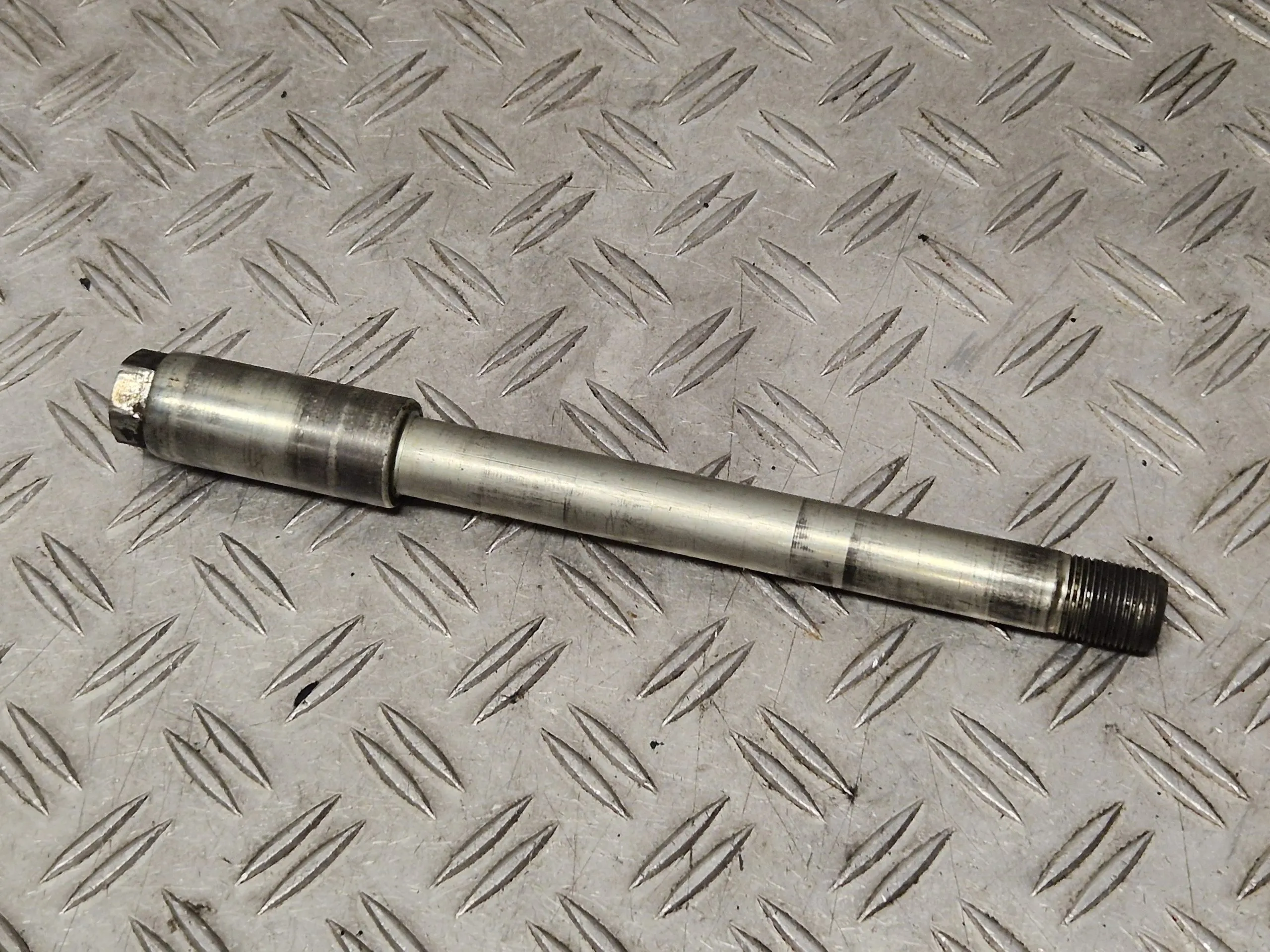 Vorderradachse Steckachse Ø20mm 260mm Suzuki Bandit 1200 GV75A EZ.99 61924km