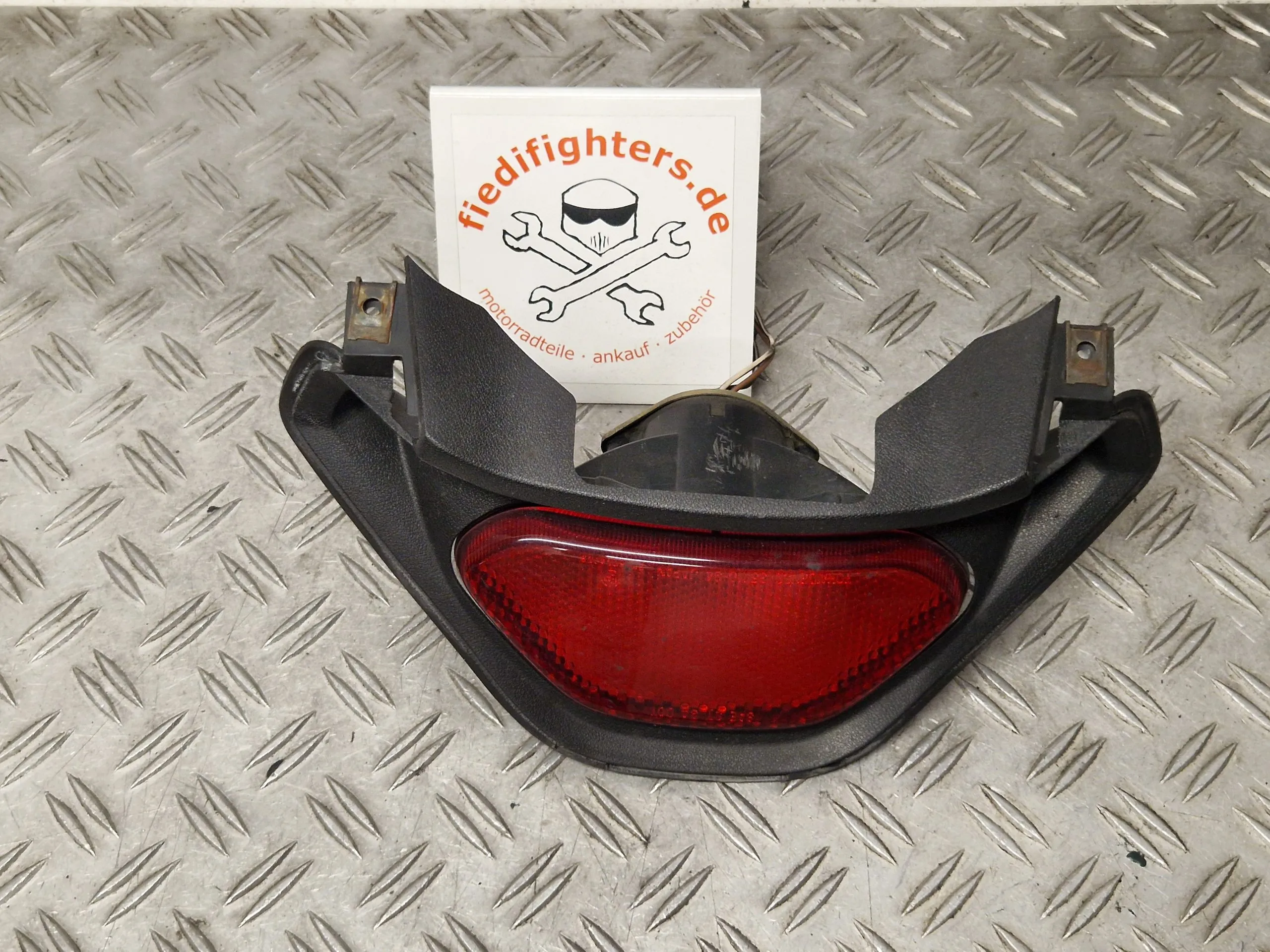 Rücklicht Rückleuchte Heckleuchte Suzuki GSF 1200SA ABS GV75A Bandit 49277km