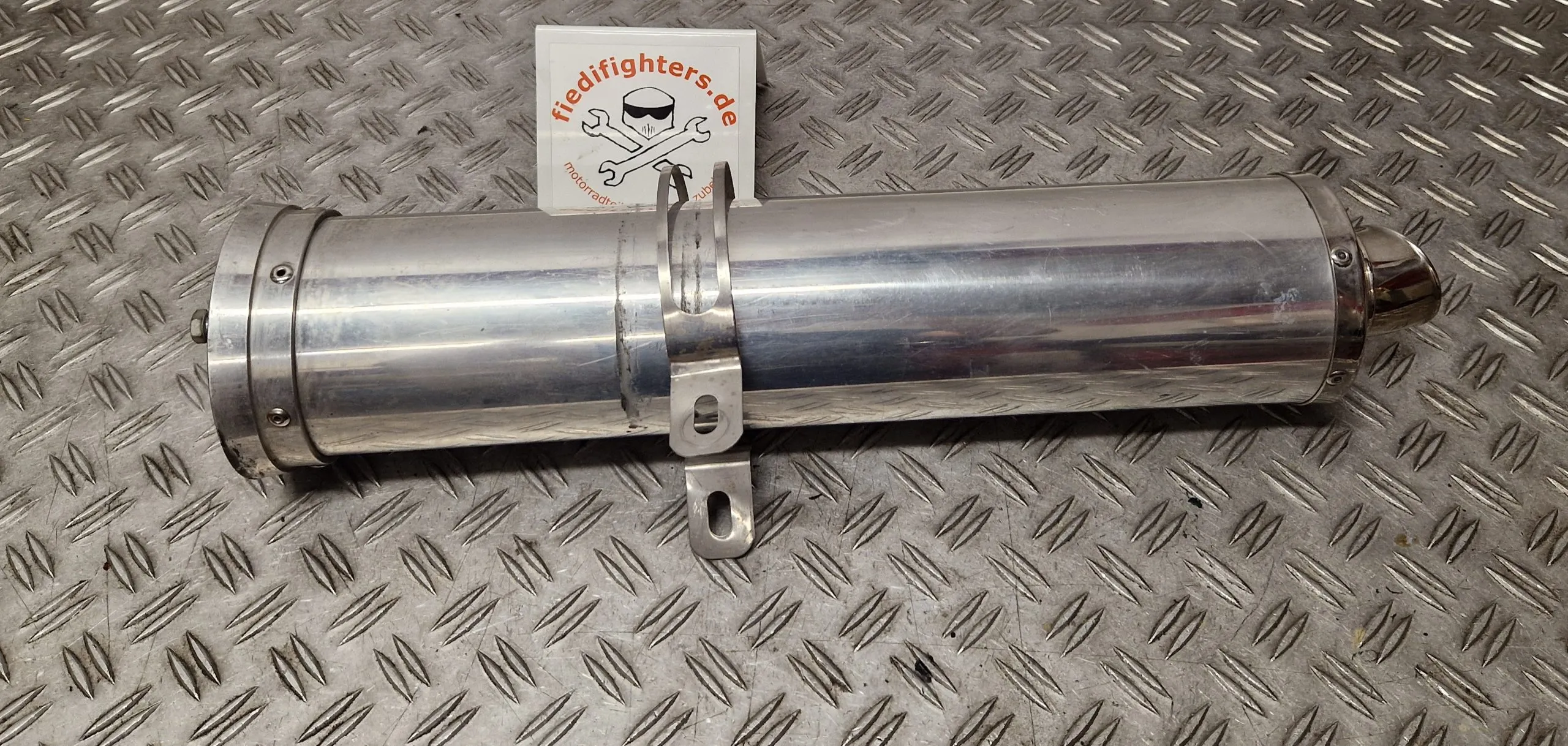 Auspuff Endtopf Endschalldämpfer Shark Suzuki Bandit 1200 GV75A 11861Km E-Nummer