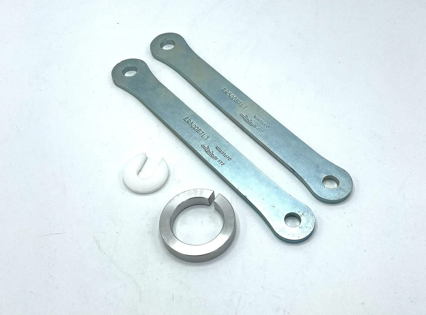 alpha Technik Tieferlegungssatz 50mm für Kawasaki Z400 ab Mj. 2019-, und Z500 ab Mj. 2024