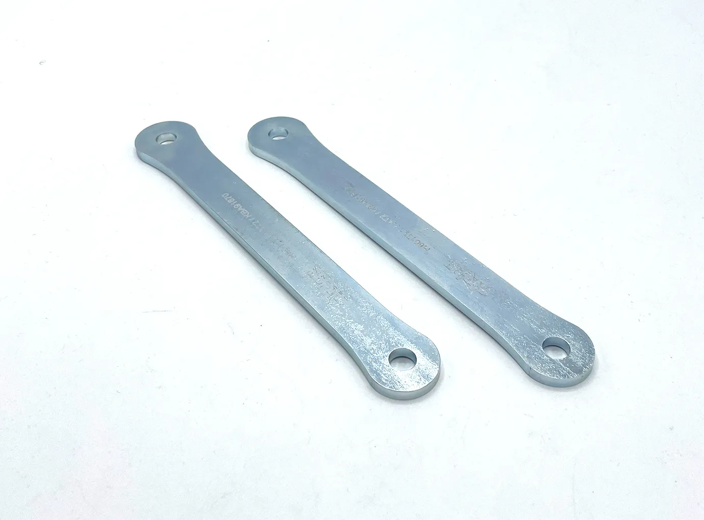 alpha Technik Tieferlegungssatz 30mm für Triumph Street Triple RS, H801 ab Mj. 2023-