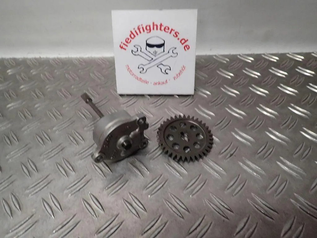 Ölpumpe Pumpe Öl Oil pump Suzuki GSX-R 1000 K1 WVBL EZ.02 57769km