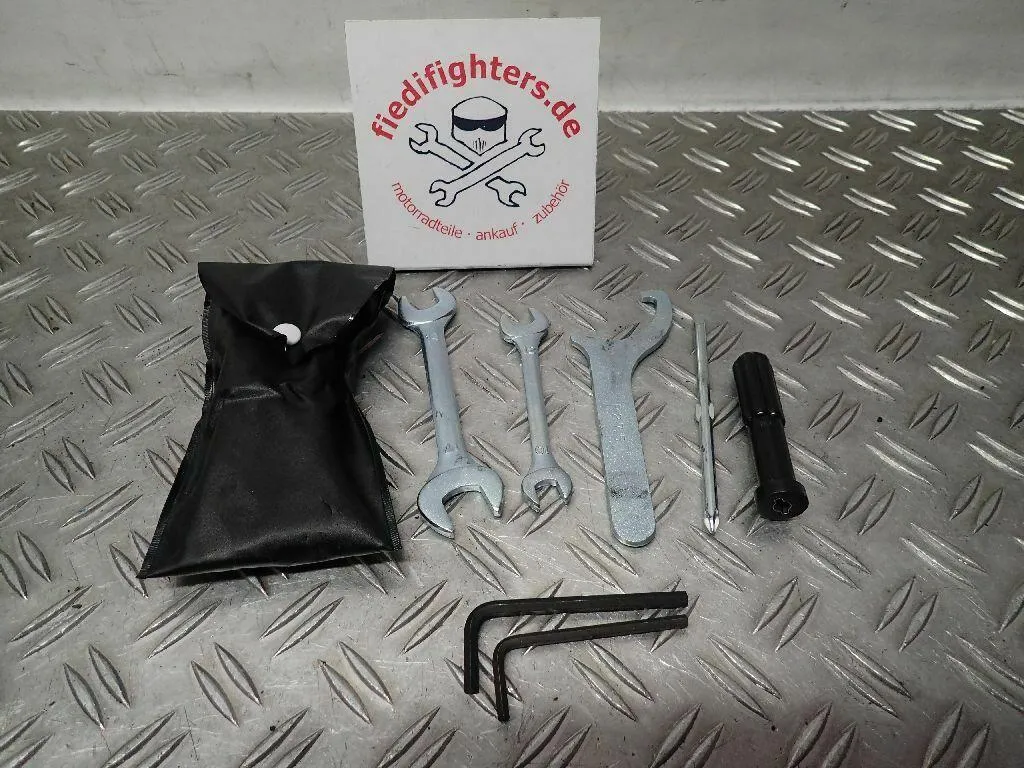 Bordwerkzeug Tool Kit Werkzeug 8 Teile Suzuki SV650 WCX0 EZ.19 1222km