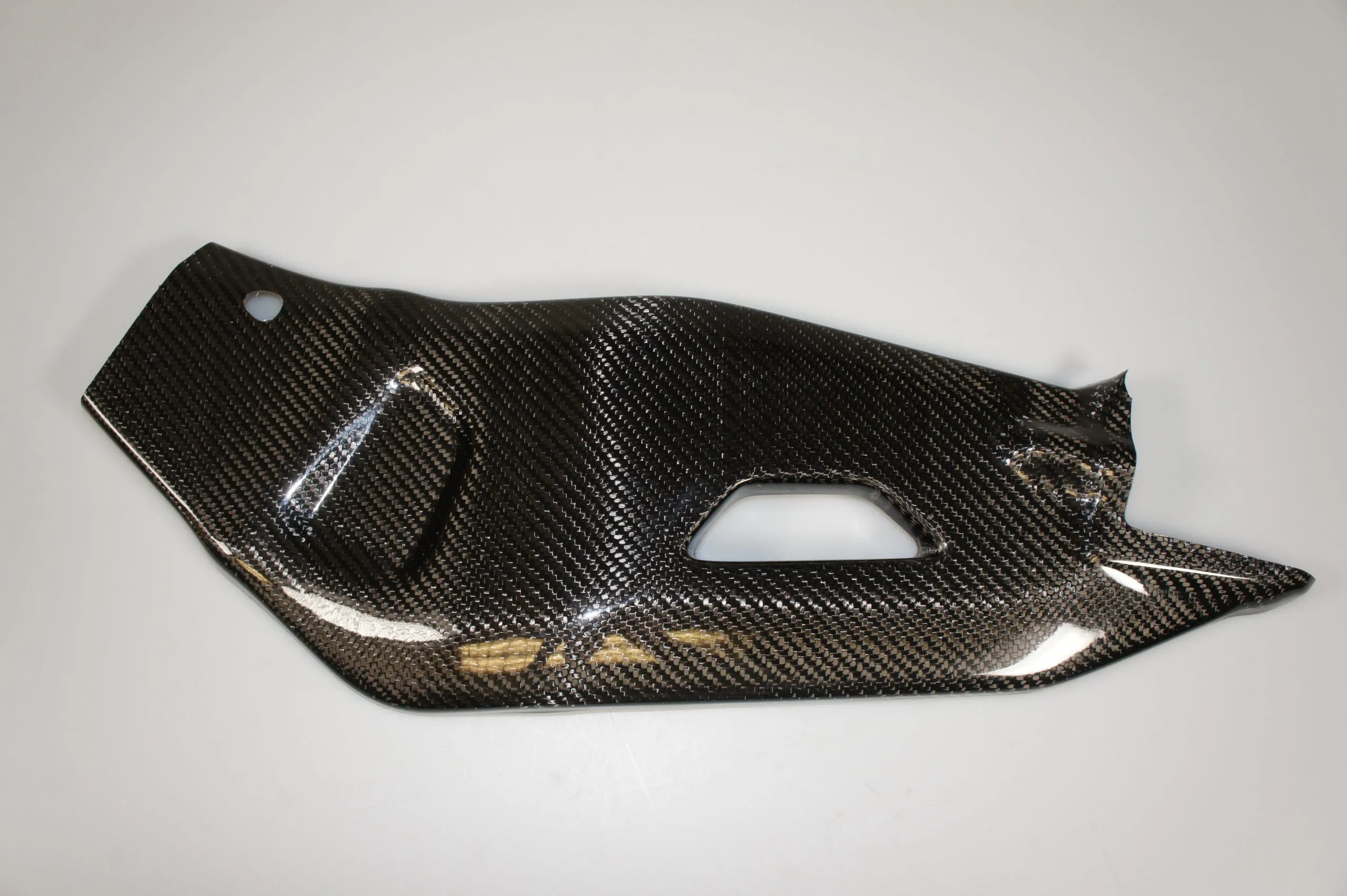 alpha Racing Schwingenschutz rechts Carbon, Yamaha R1/M für YZF-R1 RN32