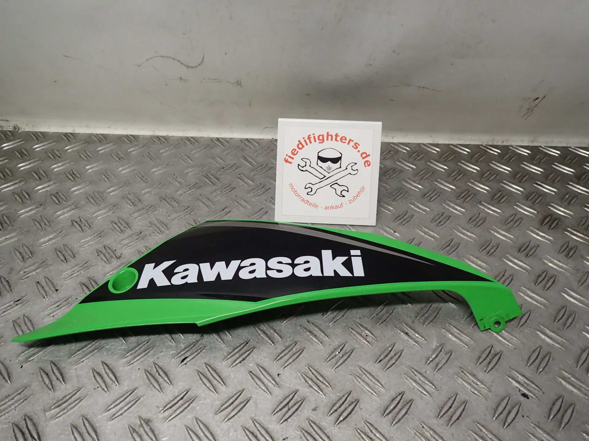 Abdeckung unten rechts Kawasaki Ninja EX 650 K Bj. 2019 5740km
