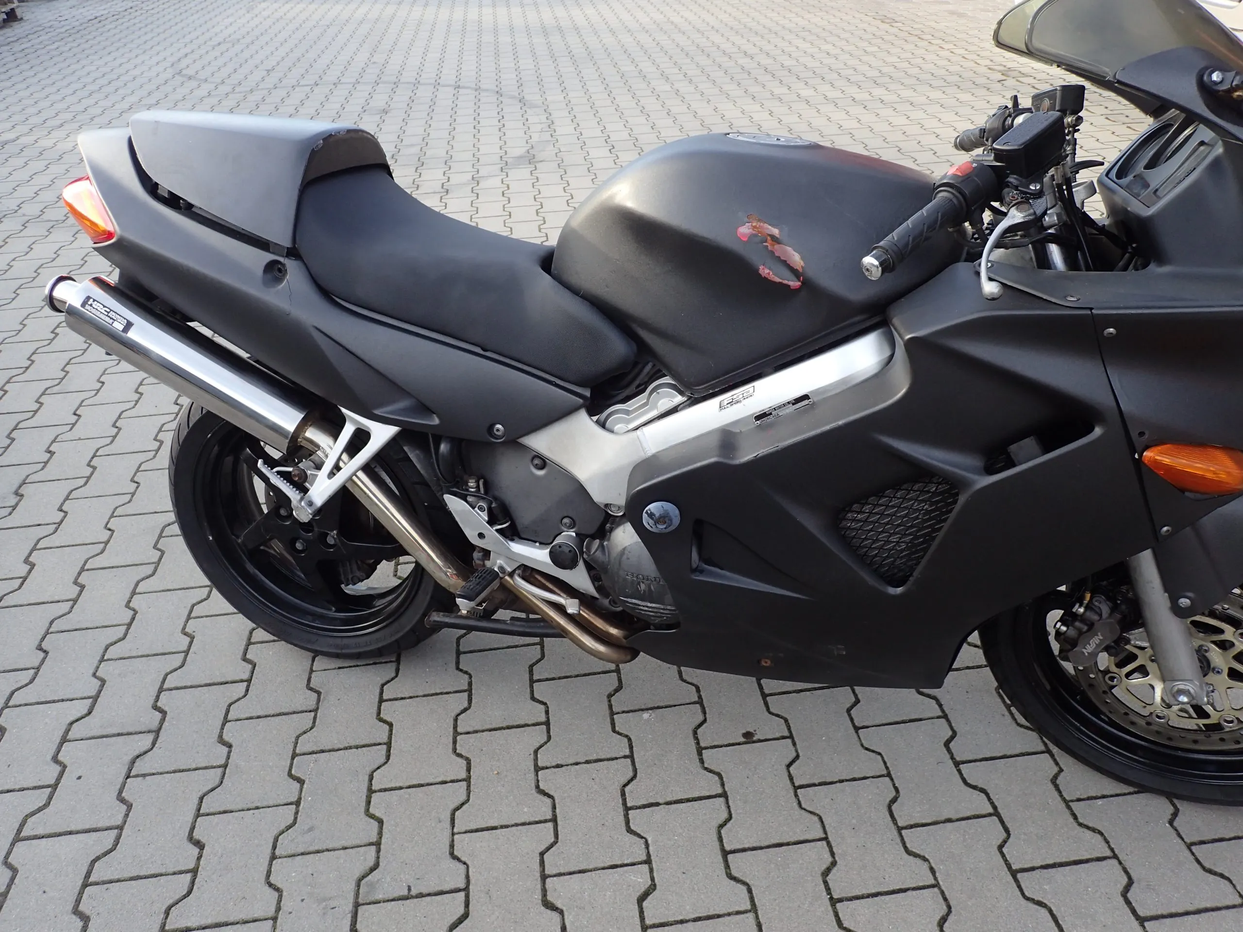 Yoshimura HRC Komplettanlage Auspuff Honda VFR 800 RC46/1