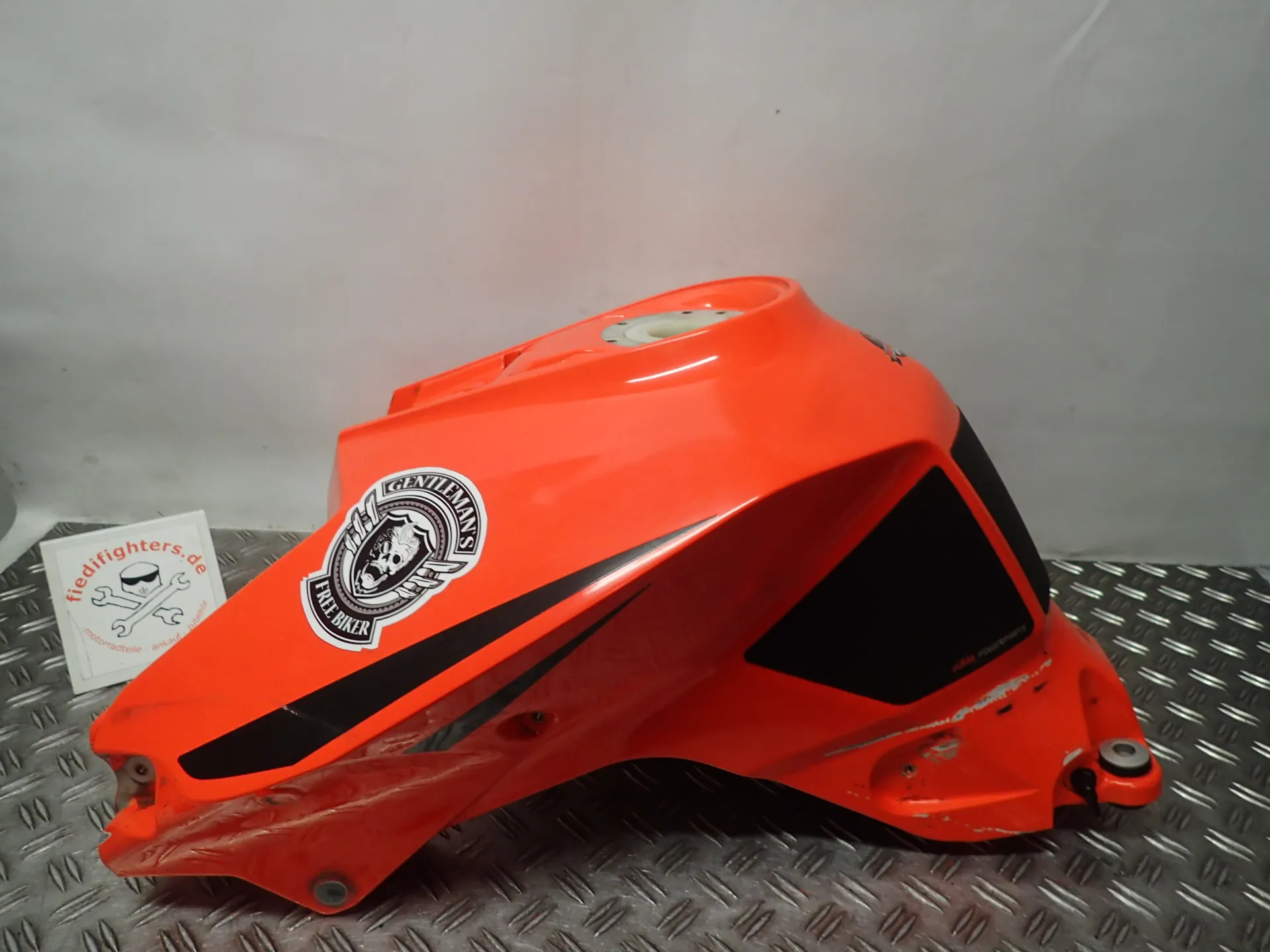 Benzintank Tank Kraftstofftank KTM 1290 Superduke R Ez.15 55410km-Copy