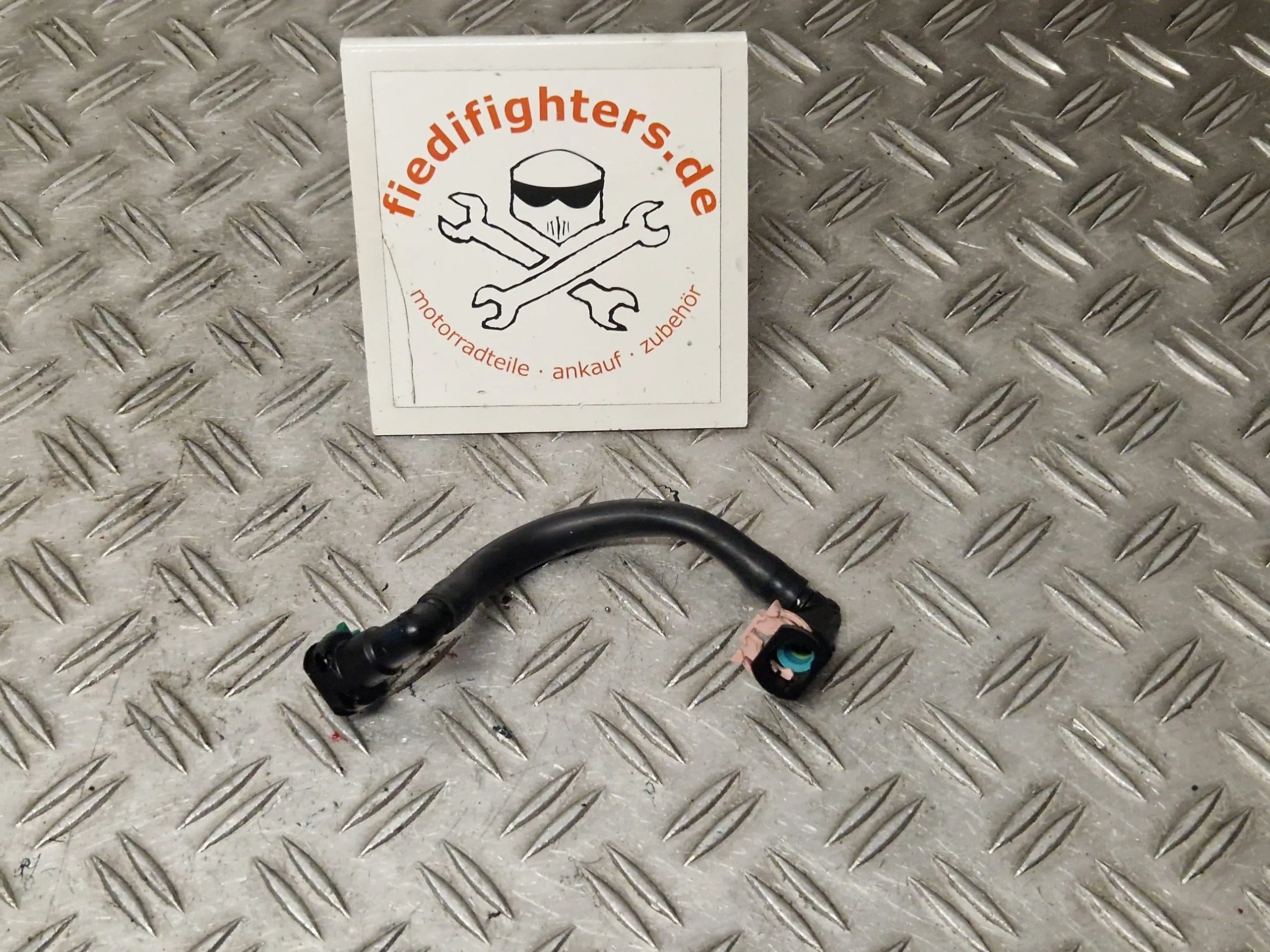 Kraftstoffleitung Suzuki GSX-S 750 EZ.17 WC50 14371km 1581013K00