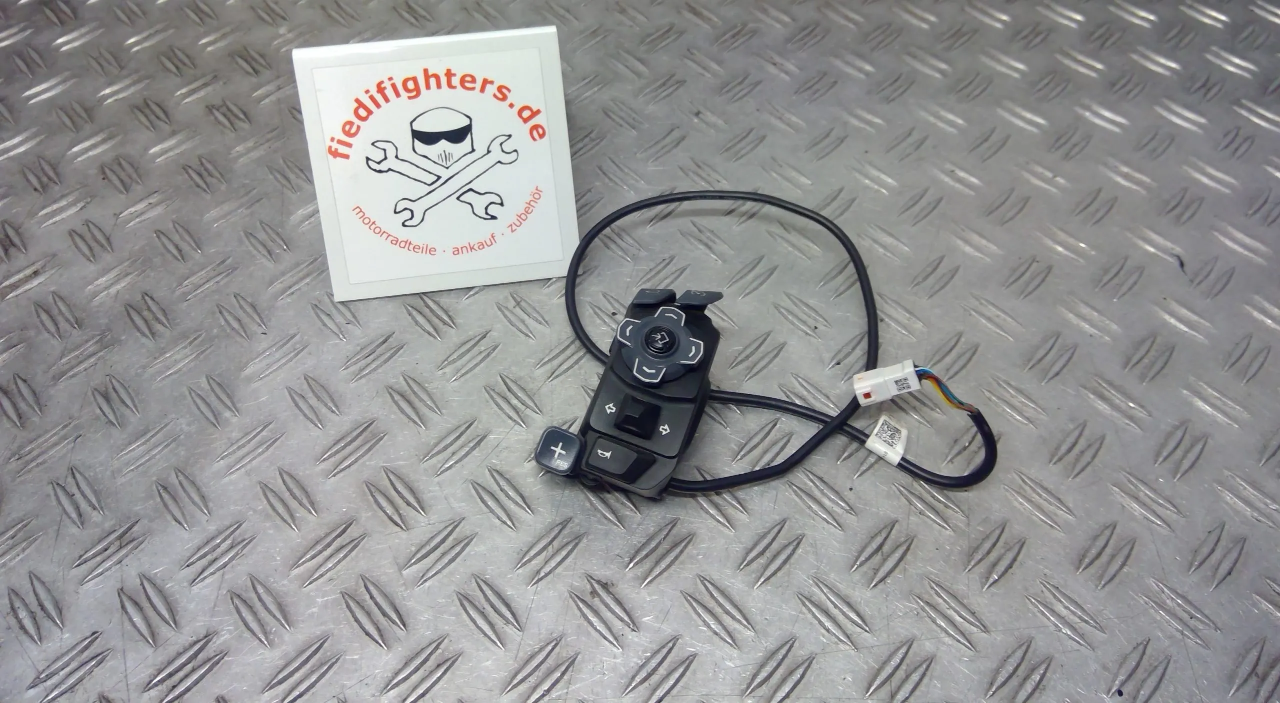 Lenkerschalter links Lenkerarmatur KTM 1290 Super Duke R Ez.23 6096km