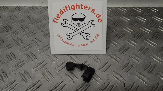 Schelle Benzinleitung Kraftstoff Leitung Yamaha YZF R1 RN09 904641600500