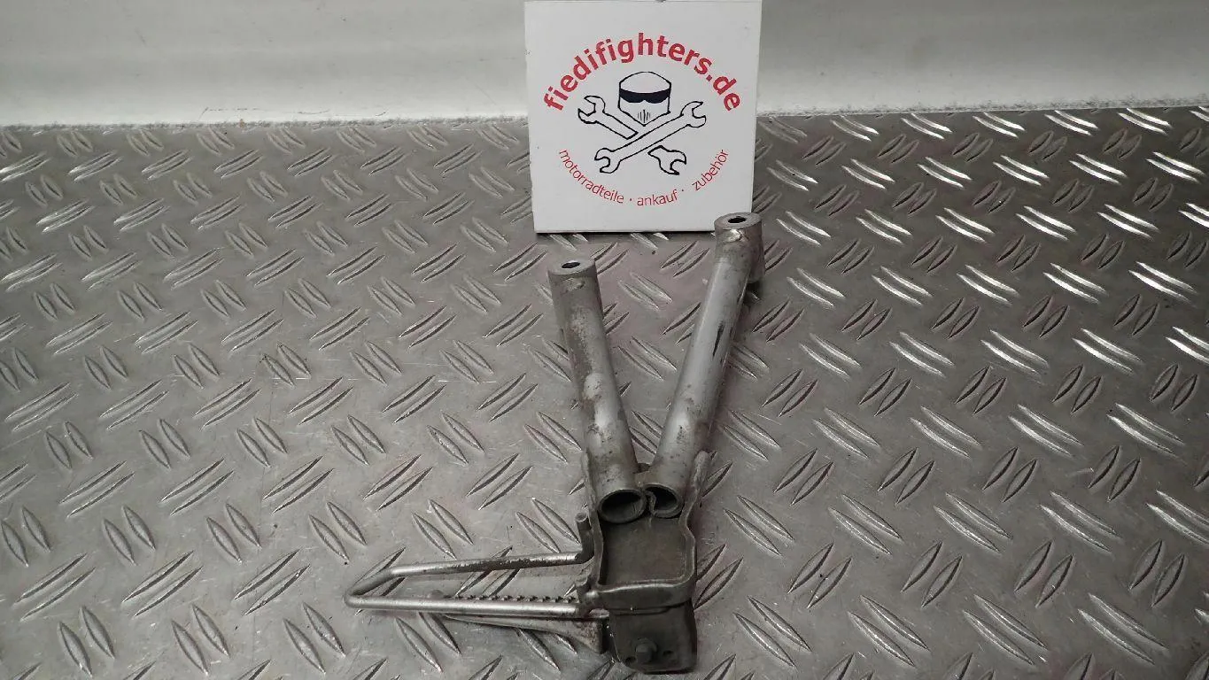 Sozius Fußraste links Raste Fuß Suzuki GSF 600 S Bandit WVA8 EZ.03 48483km