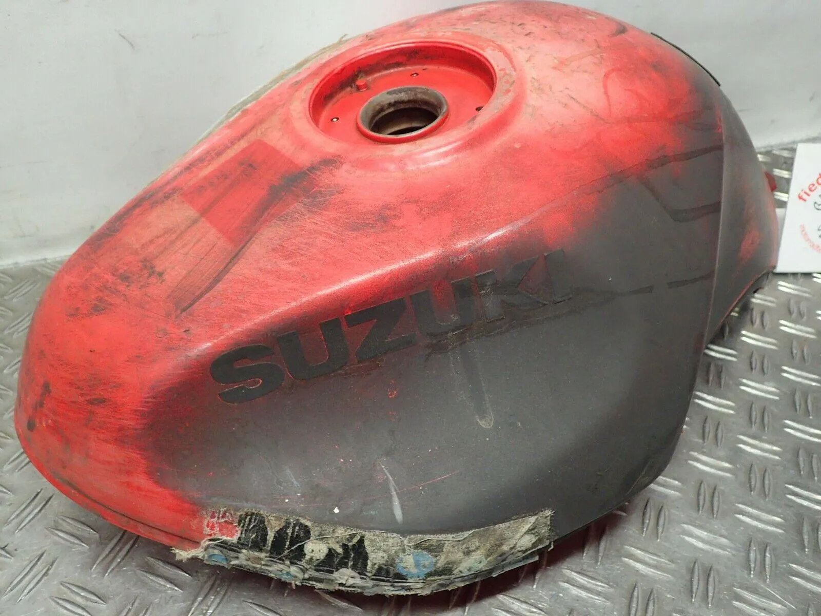 Benzintank Tank Kraftstofftank Suzuki Bandit GSF 600 GN77A Bj.97 62667km