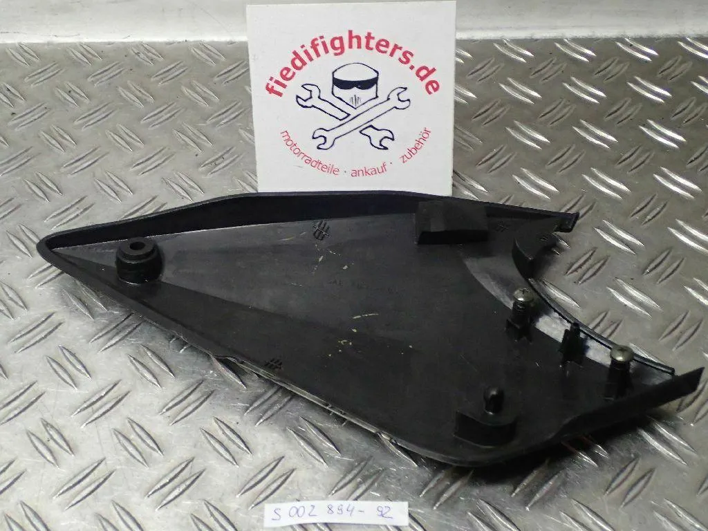 Airbox Verkleidung links Rahmen Suzuki Bandit 1200 WVA9 EZ.01