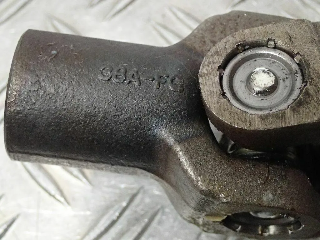 Kreuzgelenk Kardangelenk Suzuki VL800 Intruder WVBM EZ.01 43106km